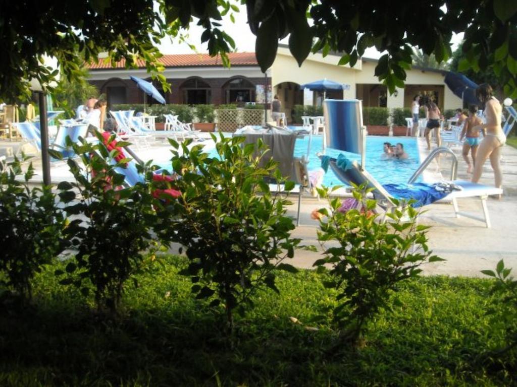Hotel La Fattoria Sul Mare 2*